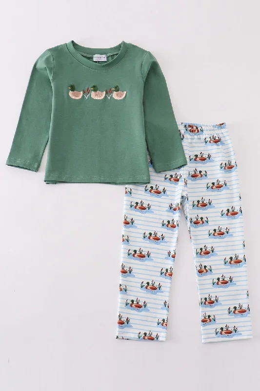 Lively And Youthful Forest duck french knot boy set