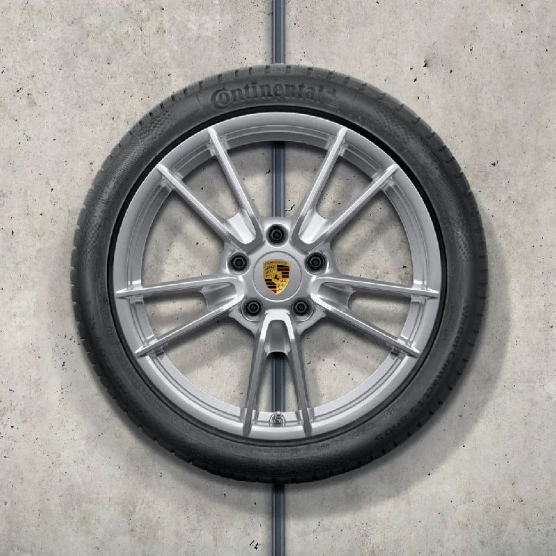 Layered Style 19/20-inch  "Carrera" Winter Set - for 911 (992) - in Silver