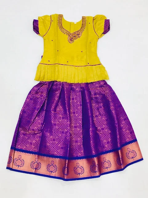 Soft Feel Gorgeous Green Colored Embroidery Work Silk Langa Sets For Girls