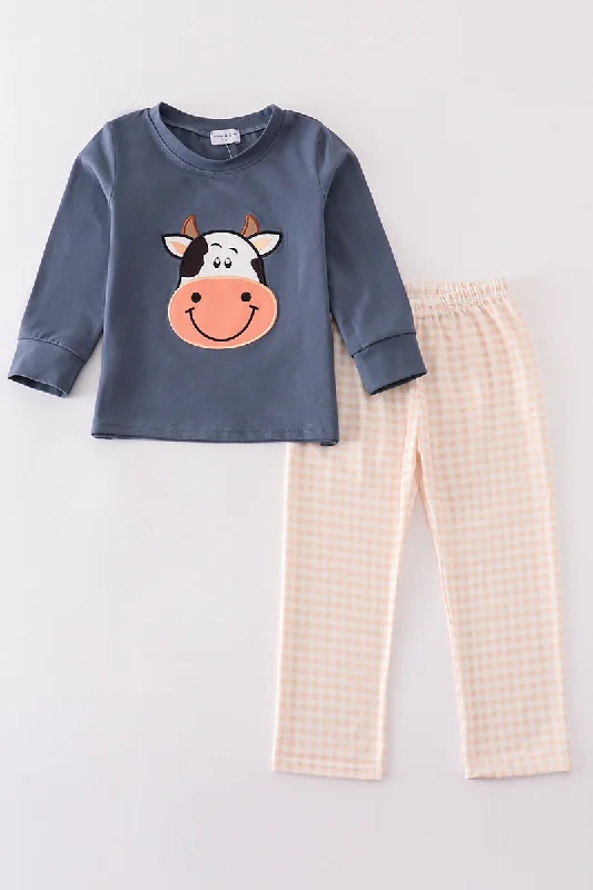 Youthful Style Blue cow applique boy set