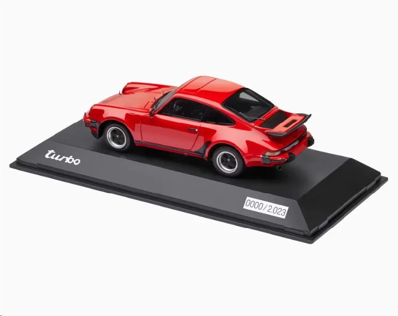 Casual Choice Porsche 911 Turbo (930) Model Car - 1:43 Scale