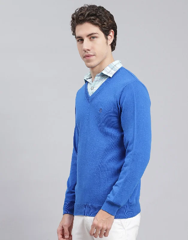 Fresh And Fashionable Men Blue Solid V Neck Full Sleeve Pullover