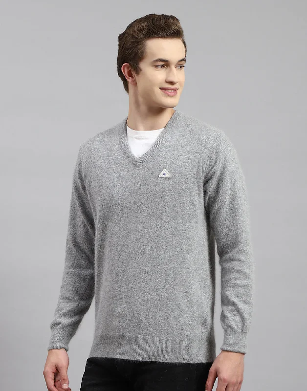 Noble Temperament Men Grey Solid V Neck Full Sleeve Pullover