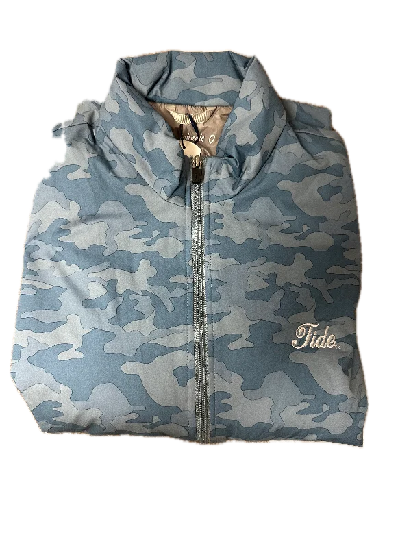Classic Items Johnnie O Rippen Camo Vest (Tide Script)