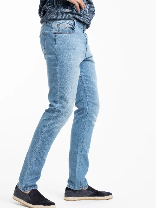 Effortless Wear Light Blue Island Paradise Denim