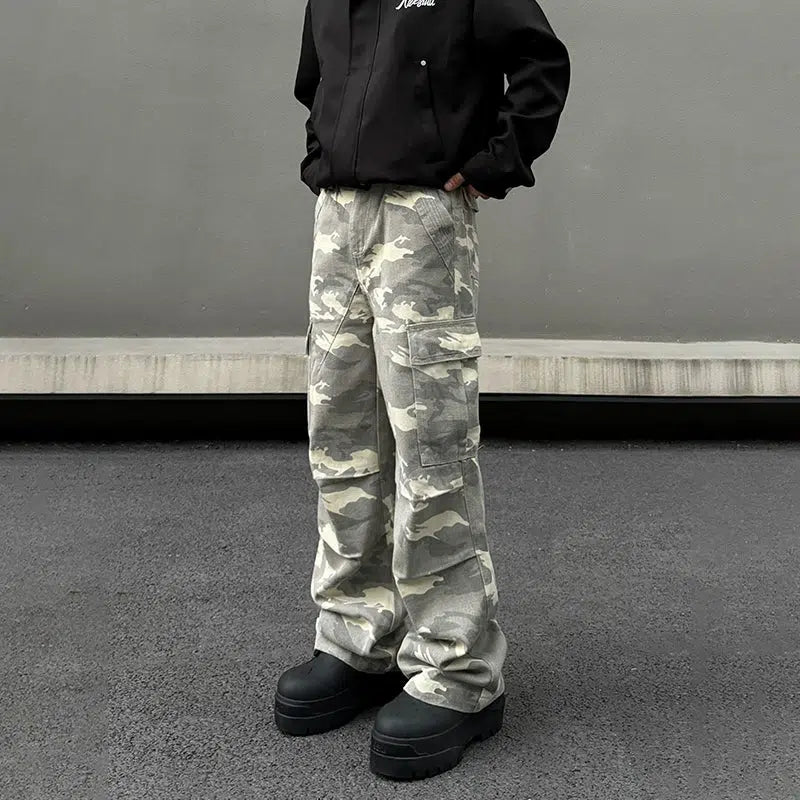 Versatile Style Camouflage Pockets Cargo Pants