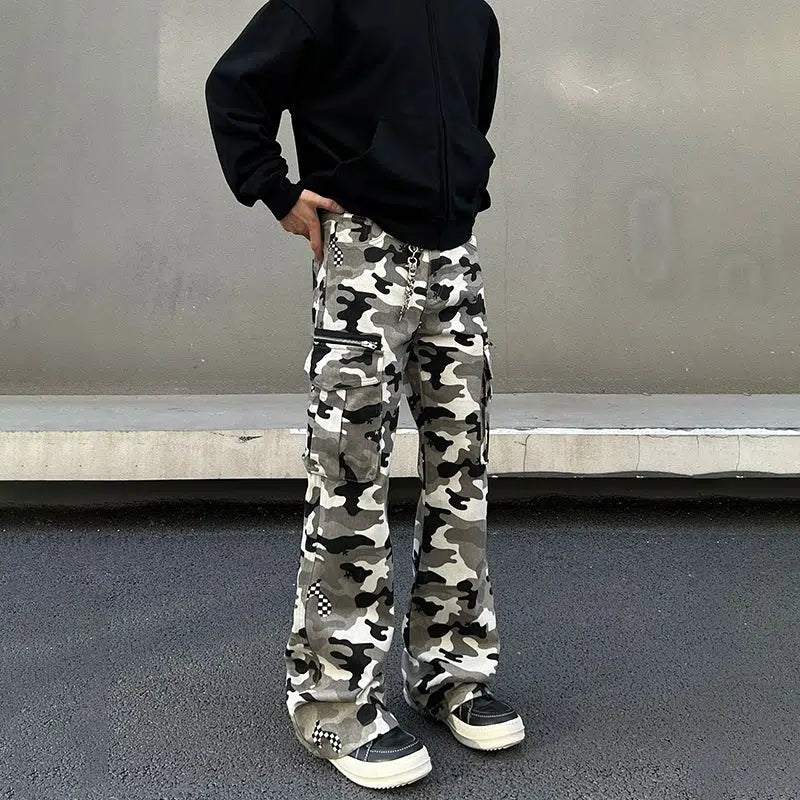 Luxe Comfort Pockets Camouflage Cargo Pants