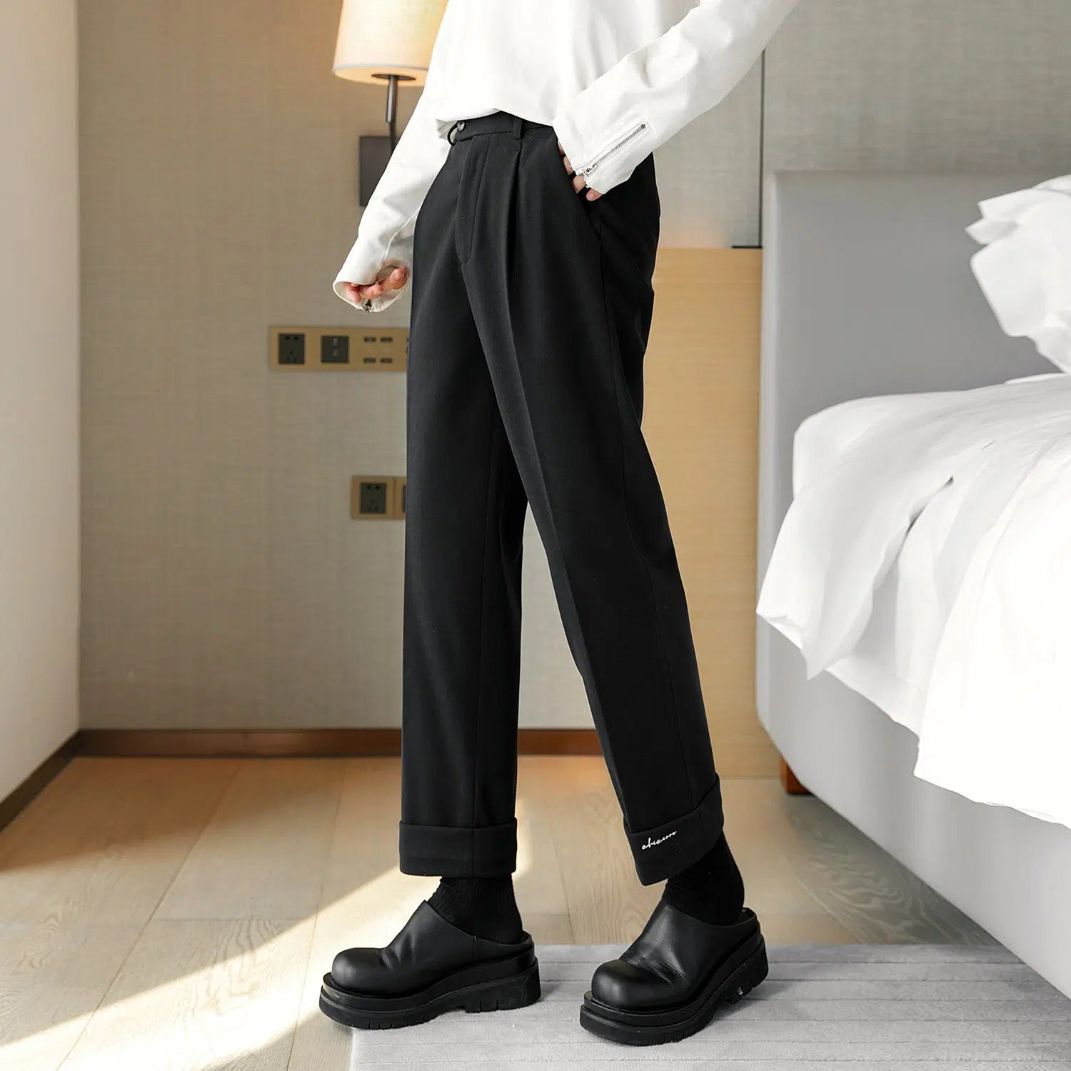 Lively And Youthful Winter Classic Fit Cropped Suit Pants