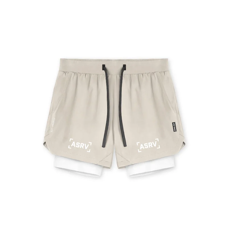 Simple Solid Color 0865. Tetra-Lite® 5" Liner Short - Sand Smoke "Bracket"/White