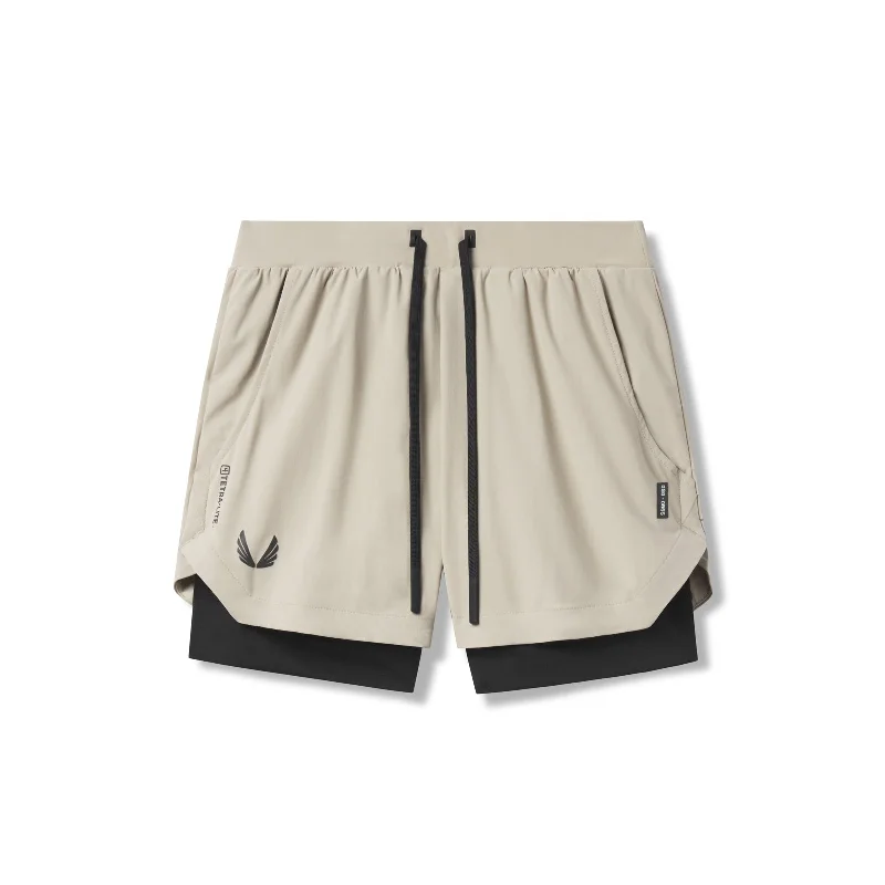 French Style 0865. Tetra-Lite® 5" Liner Short - Sand Smoke "Wings"/Black