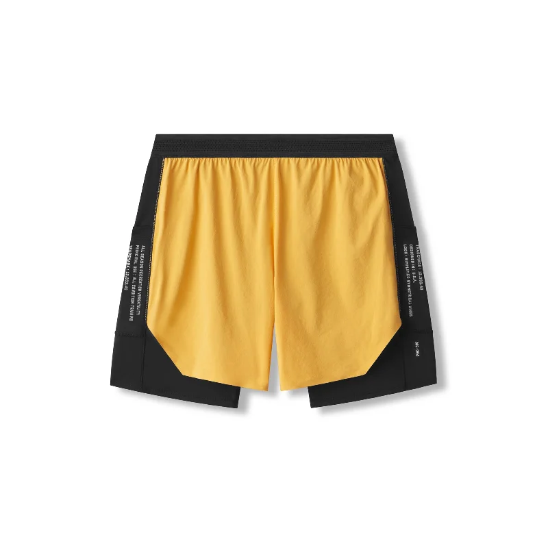 Loose Fit 0953. Aerotex™ Hybrid Liner Short - Amber/Black