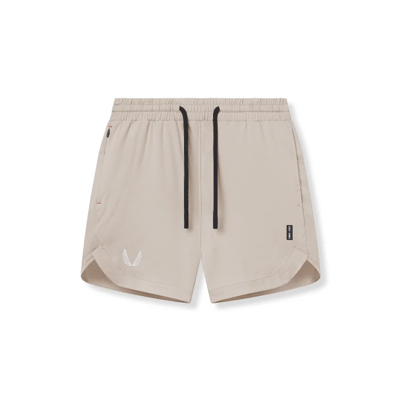 Trendy Traveler 0994. AeroSilver® 7" Linerless Short - Chai